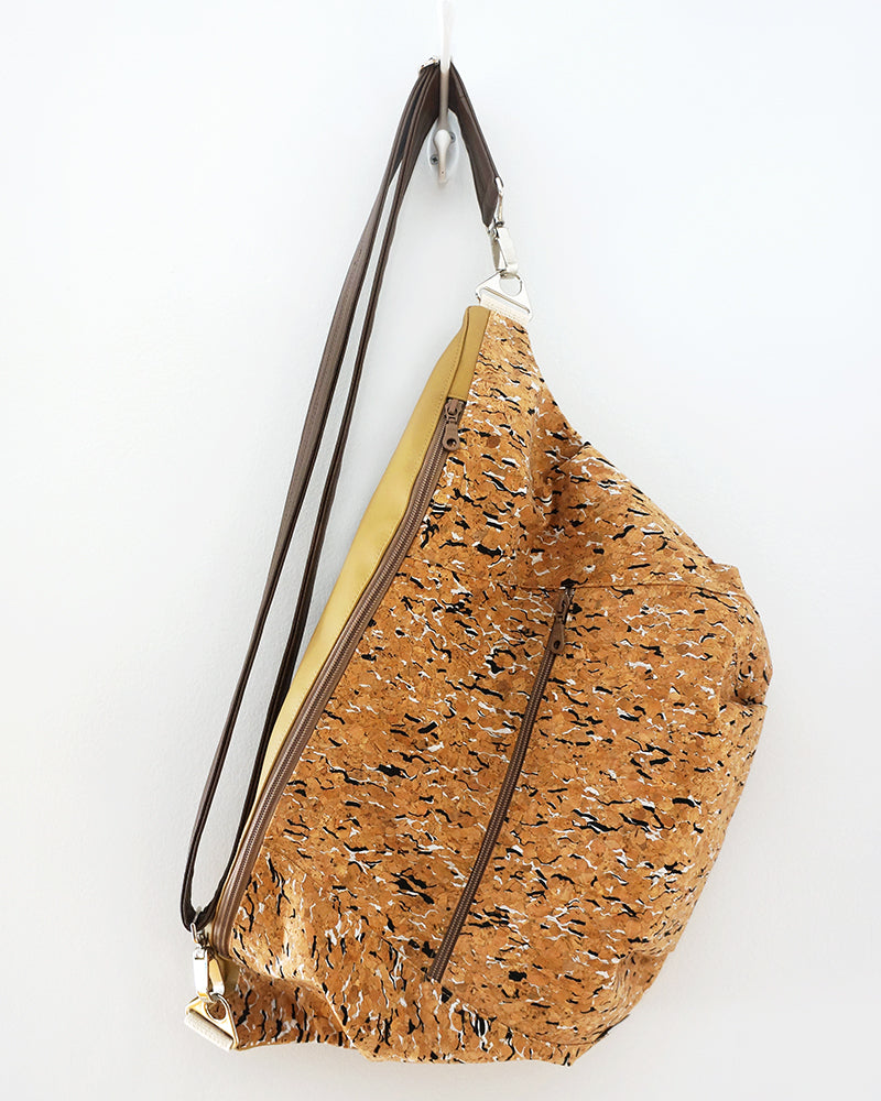 Rush Hour - large sling bag - cork fabric – Paco+Lupe